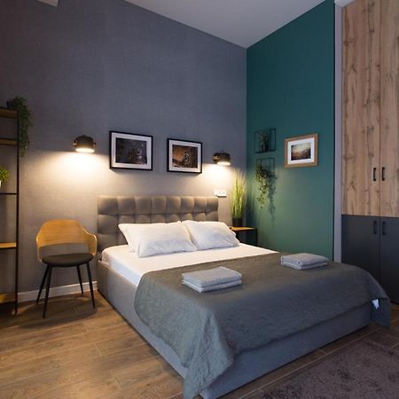 Excellent Apartment In The Center - Alchevskyh Str. 23 Kharkiv Bagian luar foto